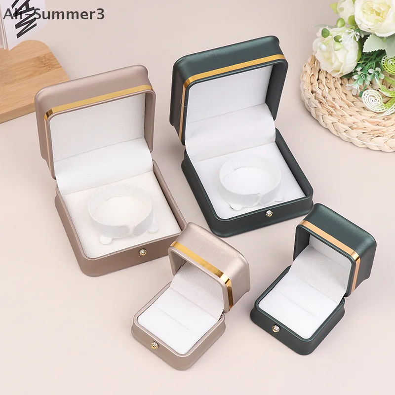 1 шт. шкатулка для драгоценностей, высококачественная кожаная шкатулка для колец, шкатулка для драгоценностей, День святого Валентина, День матери, подарочная коробка для дня рождения
1 шт. шкатулка для драгоценностей, высококачественная кожаная шкатулка для колец, шкатулка для драгоценностей, День святого Валентина, День матери, подарочная коробка для дня рождения