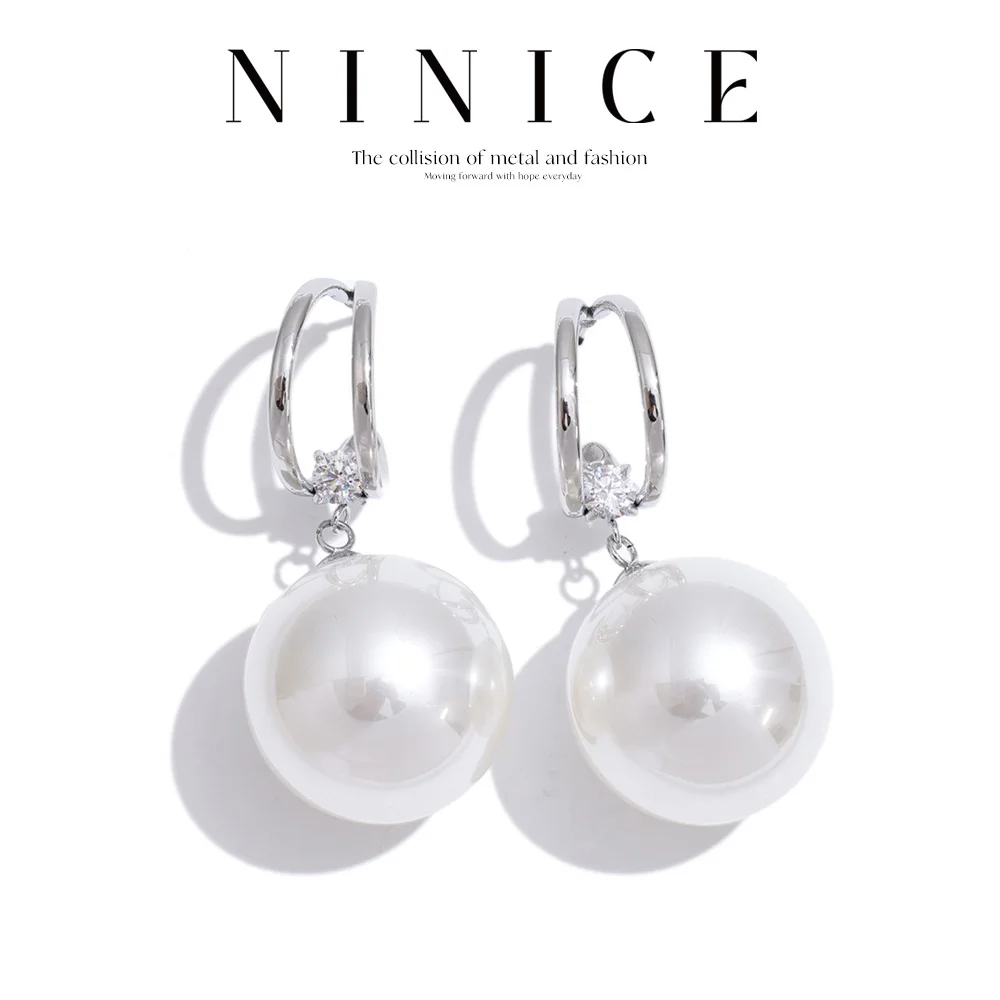 Модные серьги NiNice из нержавеющей стали с имитацией жемчуга для женщин, элегантные, шикарные, на каждый день, очаровательные ювелирные аксессуары
Модные серьги NiNice из нержавеющей стали с имитацией жемчуга для женщин, элегантные, шикарные, на каждый день, очаровательные ювелирные аксессуары