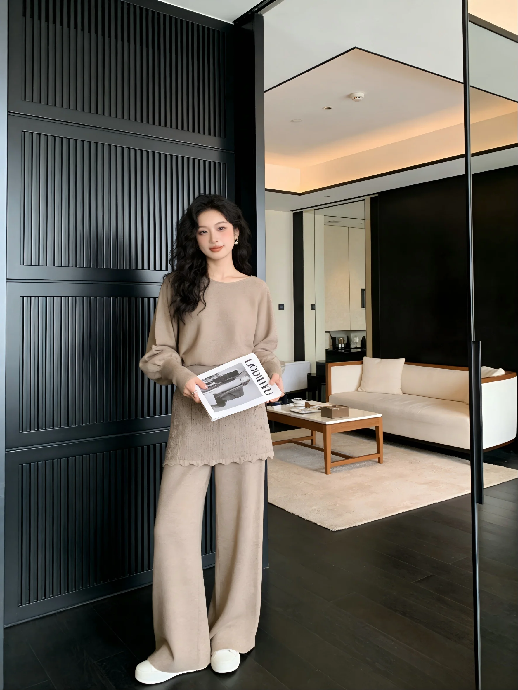 Gentle Wind Three-piece Set Batwing Sleeve Knitted Top Lace Waist Seal Skirt Pants Drapey Wide Leg Pants Korean Style Fashion
Gentle Wind Three-piece Set Batwing Sleeve Knitted Top Lace Waist Seal Skirt Pants Drapey Wide Leg Pants Korean Style Fashion
