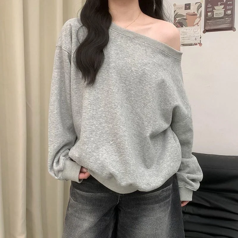 American Style Floral Grey Shoulder Bared Long Sleeve Women's Sweatshirt Spring Autumn Loose Lazy Style Diagonal Shoulder Top
American Style Floral Grey Shoulder Bared Long Sleeve Women's Sweatshirt Spring Autumn Loose Lazy Style Diagonal Shoulder Top