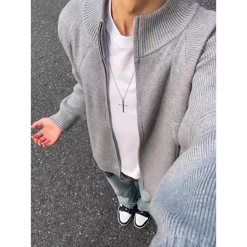 Американский открытый кардиган на молнии, свитер для мужчин и женщин, свободная вязаная верхняя одежда Lazy Sle, весна-осень-зима, модная
Американский открытый кардиган на молнии, свитер для мужчин и женщин, свободная вязаная верхняя одежда Lazy Sle, весна-осень-зима, модная