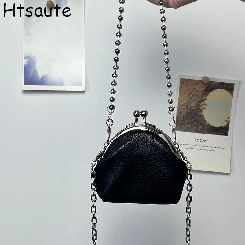 Fashion Chain Bags Mini Crossbodys Bag in PU Leather Large Capacity Waterproof Portable Bag for Women Girl Female Ladies Hand
Fashion Chain Bags Mini Crossbodys Bag in PU Leather Large Capacity Waterproof Portable Bag for Women Girl Female Ladies Hand
