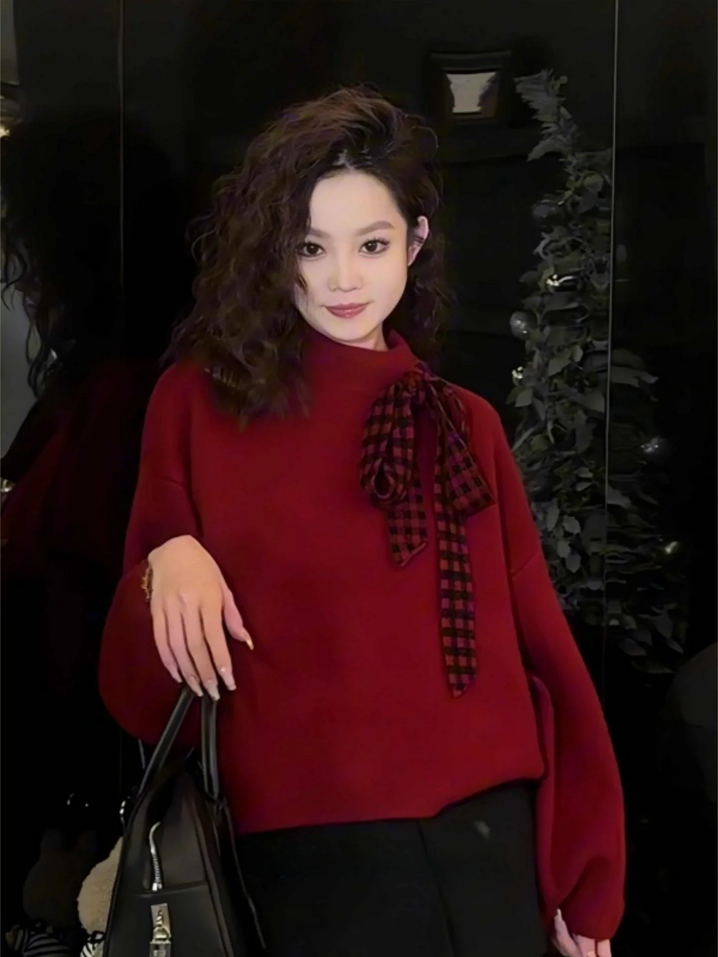 Корейский модный вязаный свитер в стиле кэжуал для женщин, с поясом, весенняя новинка, уникальный топ, комфортный, средней мягкости, с длинными рукавами
Корейский модный вязаный свитер в стиле кэжуал для женщин, с поясом, весенняя новинка, уникальный топ, комфортный, средней мягкости, с длинными рукавами