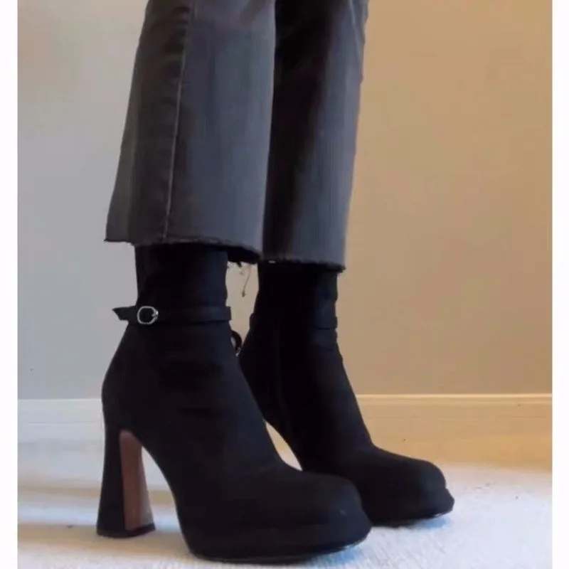 2025 Super High Heel Small Tall Stretch Boots Women's Round Toe Platform Booties
2025 Super High Heel Small Tall Stretch Boots Women's Round Toe Platform Booties