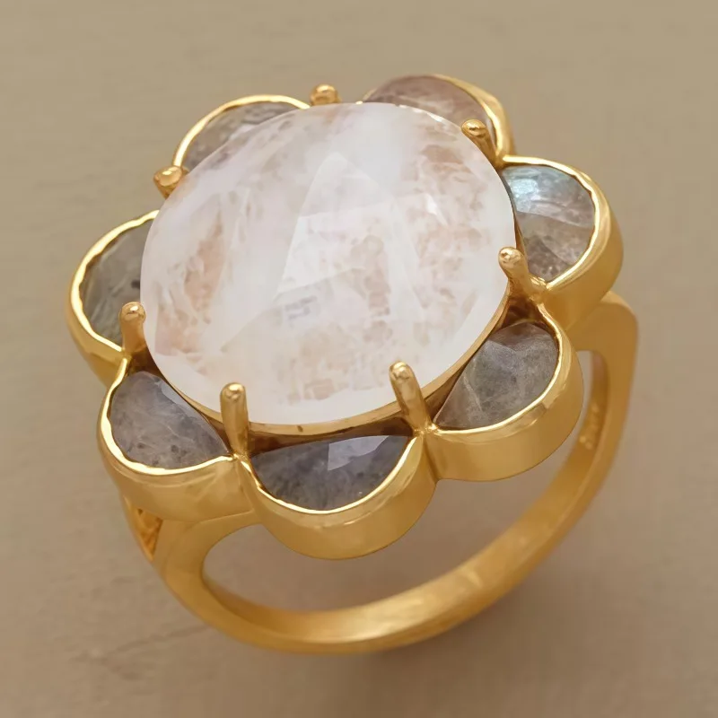 Dazzling Inlaid Grey White Stone Women's Ring Retro Gold Color Geometry Daily Wear Party Jewelry Anniversary Gift
Dazzling Inlaid Grey White Stone Women's Ring Retro Gold Color Geometry Daily Wear Party Jewelry Anniversary Gift