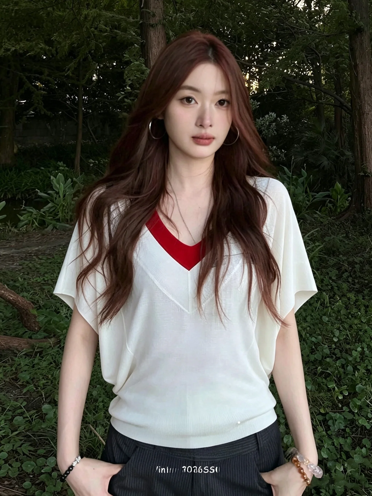 Korean Style Women's Short Sleeve T-Shirt Two-Piece Set V-Neck Casual Slimming Top Comfortable Breathable Summer Wear
Korean Style Women's Short Sleeve T-Shirt Two-Piece Set V-Neck Casual Slimming Top Comfortable Breathable Summer Wear