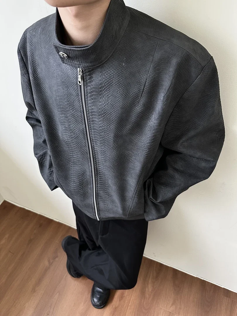 MoneMade Snake Year American Retro Tie Dye PU Leather Jaet Loose Stand Collar Motorcycle Clothes Outerwear for Men And Women
MoneMade Snake Year American Retro Tie Dye PU Leather Jaet Loose Stand Collar Motorcycle Clothes Outerwear for Men And Women