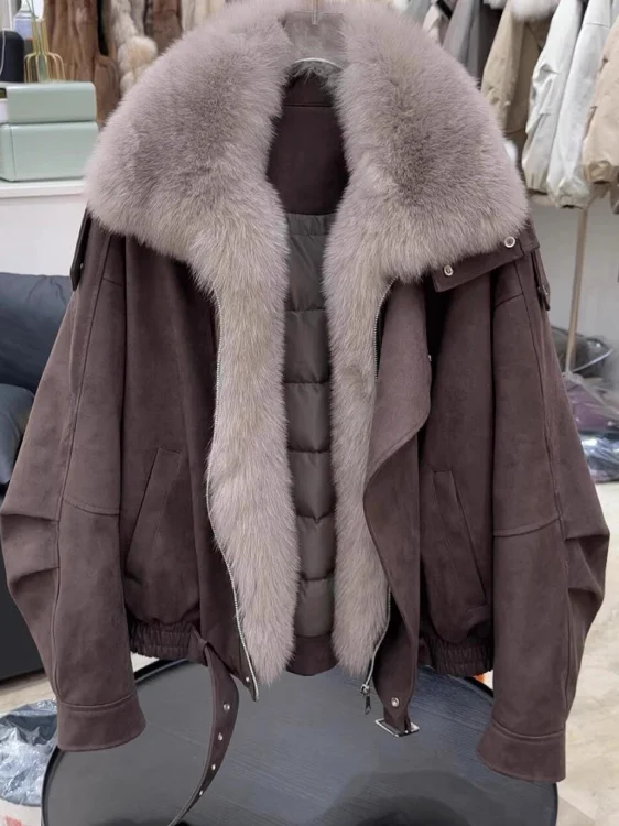 Зимняя женская парка 2025 года с большим меховым воротником, теплая хлопковая куртка для повседневной носки, прямого кроя, на молнии...
Зимняя женская парка 2025 года с большим меховым воротником, теплая хлопковая куртка для повседневной носки, прямого кроя, на молнии...