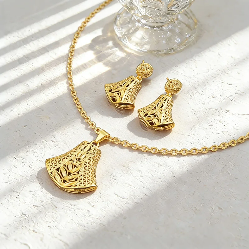 luxury gold plated woman jewelry set Gold Color Necklace And Earrings Rings Jewelry Set For Women Ethiopian Bridal jewelry gift
luxury gold plated woman jewelry set Gold Color Necklace And Earrings Rings Jewelry Set For Women Ethiopian Bridal jewelry gift