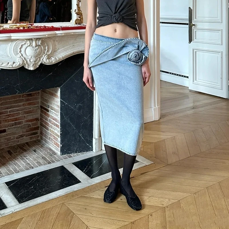 Women's three-dimensional flower denim bustier skirt, fashionable and versatile high street long skirt, high quality cotton skir
Women's three-dimensional flower denim bustier skirt, fashionable and versatile high street long skirt, high quality cotton skir