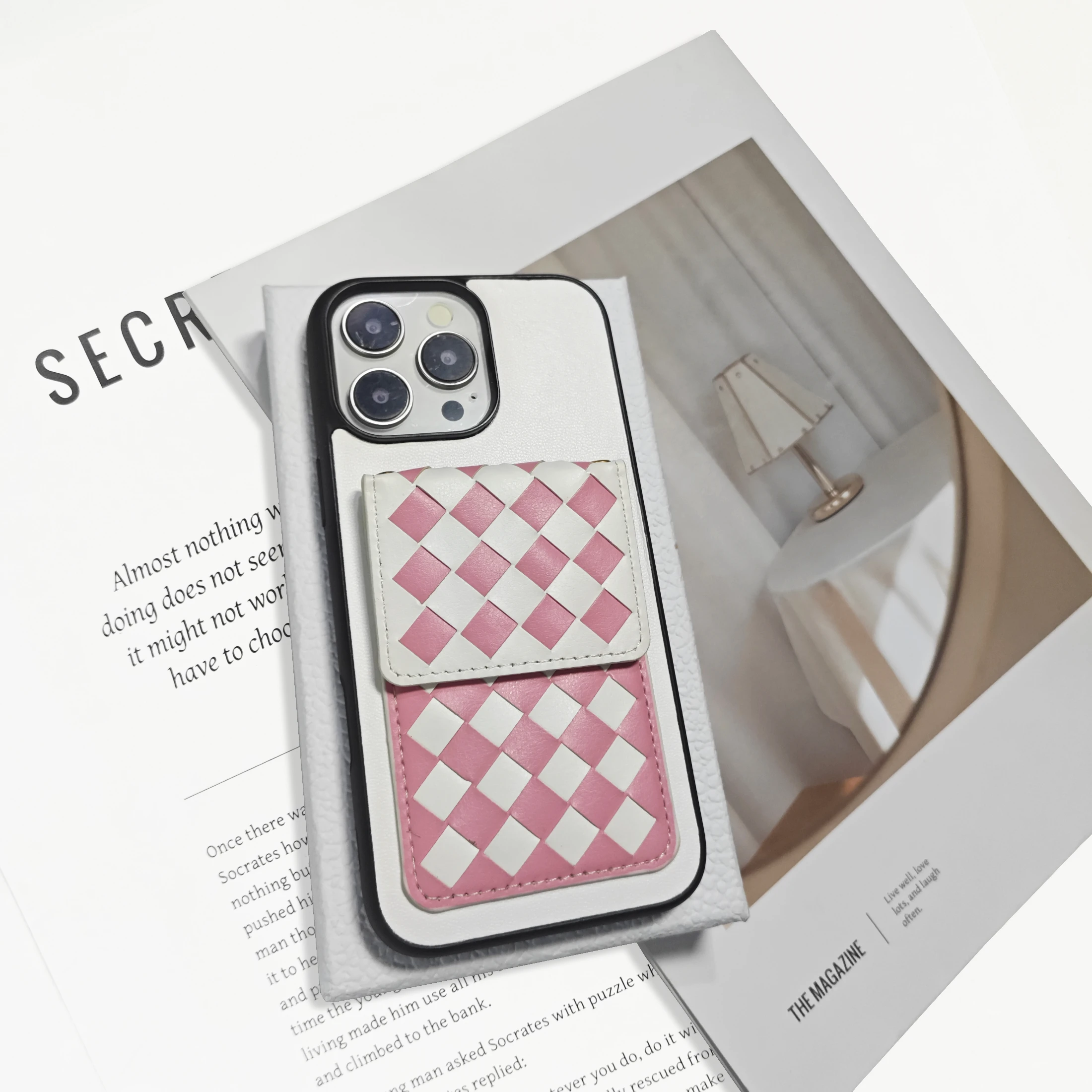 Новый тканый чехол-держатель для карт с ромбовидным узором для iPhone 13 Pro Max, iPhone 14 Pro Max, iPhone 15 Pro Max, iPhone 16 Pro Max, iPhone 17 Pro Max
Новый тканый чехол-держатель для карт с ромбовидным узором для iPhone 13 Pro Max, iPhone 14 Pro Max, iPhone 15 Pro Max, iPhone 16 Pro Max, iPhone 17 Pro Max