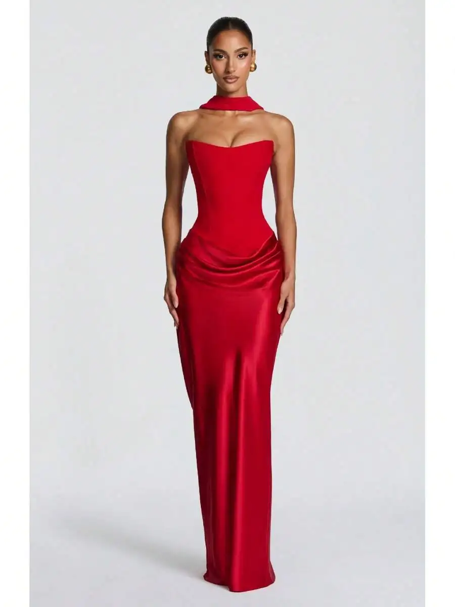 Elegant Solid Red Sleeveless Bodycon Dress With Choker Neckline
Elegant Solid Red Sleeveless Bodycon Dress With Choker Neckline