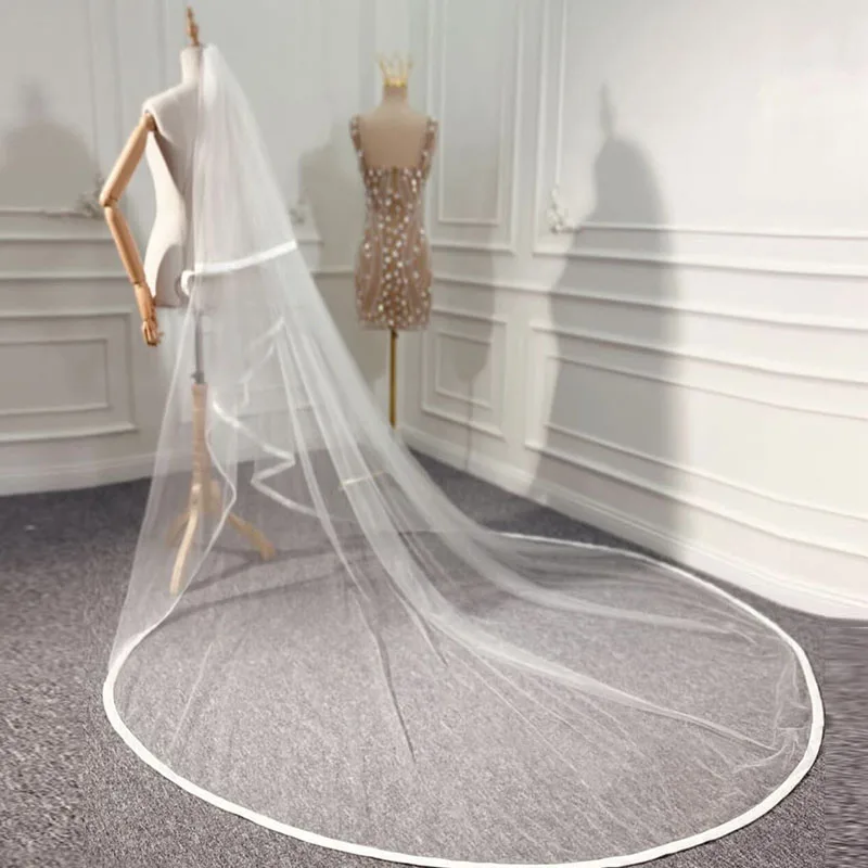Cathedral Long Wedding Veil Satin Ribbon Edge 2 Tiers White Ivory Bridal Veil Covered Front Soft Tulle Veil for Bride Customized
Cathedral Long Wedding Veil Satin Ribbon Edge 2 Tiers White Ivory Bridal Veil Covered Front Soft Tulle Veil for Bride Customized