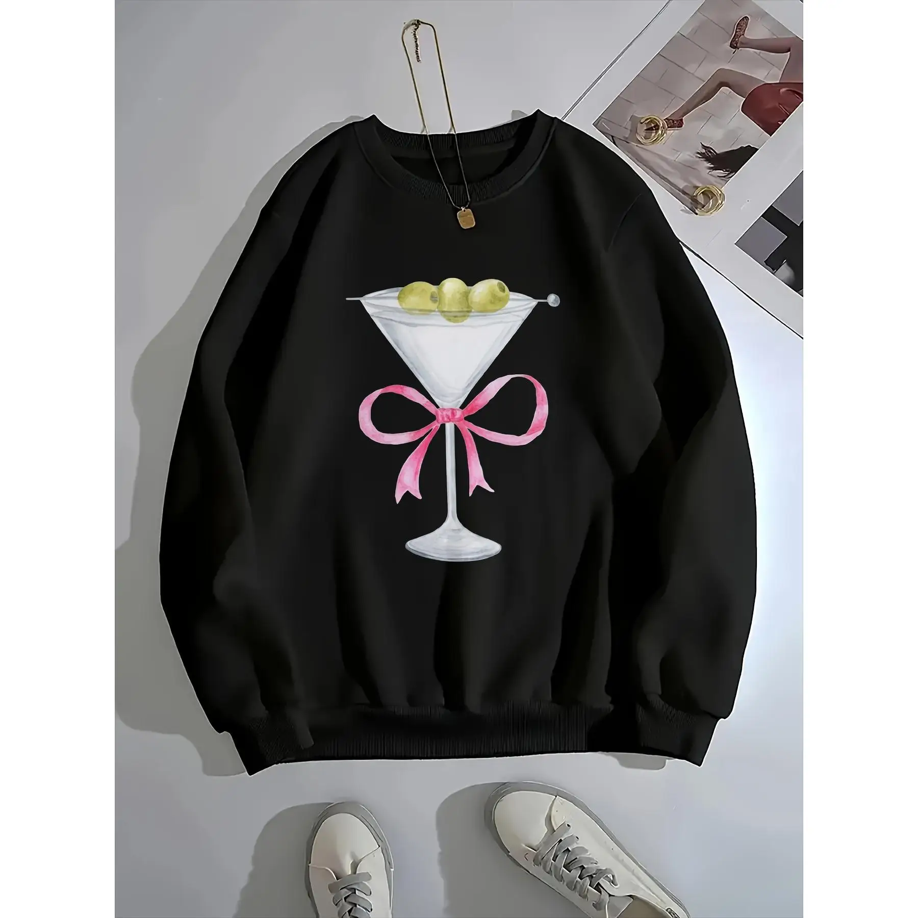 Women's Martini Cocktail Sweatshirt Cute Pink Bow Graphic Pullover Autumn Winter Funny Drink Lover Loose Long Sleeve Top
Women's Martini Cocktail Sweatshirt Cute Pink Bow Graphic Pullover Autumn Winter Funny Drink Lover Loose Long Sleeve Top