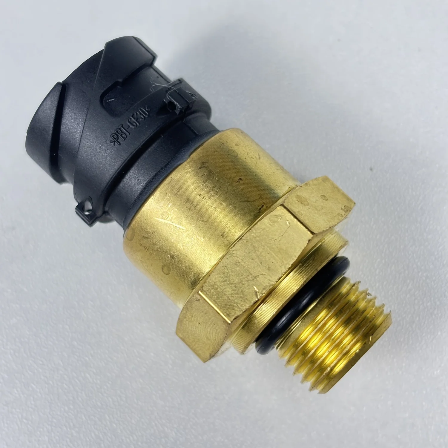 Oil Pressure Sensor 20829689 For Volvo 7300 7700 8300 8500 FM10 FM12 NH12
Oil Pressure Sensor 20829689 For Volvo 7300 7700 8300 8500 FM10 FM12 NH12