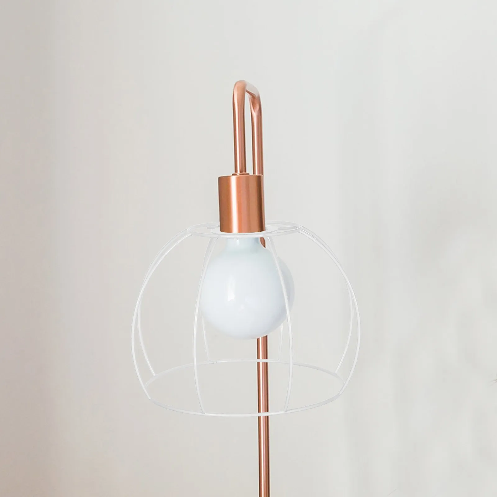 Metal Wire Lampshade Frame DIY Lamp Cage Iron Wire Ring Pendant Table Bedside Lamp Bulb Guard Chandelier Bracket Frame
Metal Wire Lampshade Frame DIY Lamp Cage Iron Wire Ring Pendant Table Bedside Lamp Bulb Guard Chandelier Bracket Frame