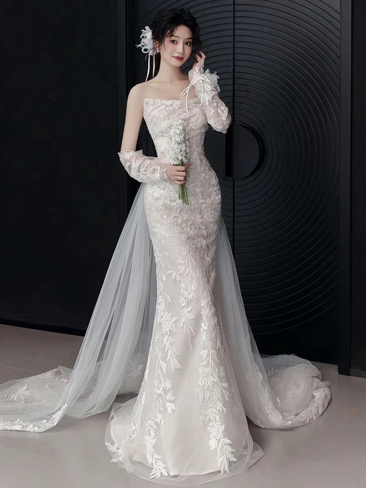 Ele Lace Wedding Dr Floor Length out Door Tail Fi Tail Gown for Bride Sli mid Waist No Sve oulder Sle
Ele Lace Wedding Dr Floor Length out Door Tail Fi Tail Gown for Bride Sli mid Waist No Sve oulder Sle