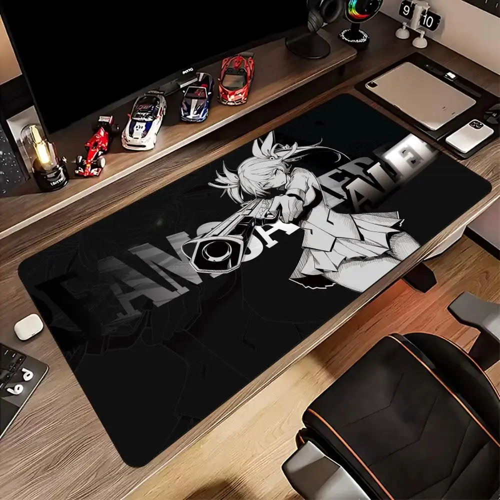 Black and white anime girl gaming Mouse Pad Desk Mat Gaming mat gamer pc accessories rubber anti-slip keypad Extended mouse pads 
Black and white anime girl gaming Mouse Pad Desk Mat Gaming mat gamer pc accessories rubber anti-slip keypad Extended mouse pads