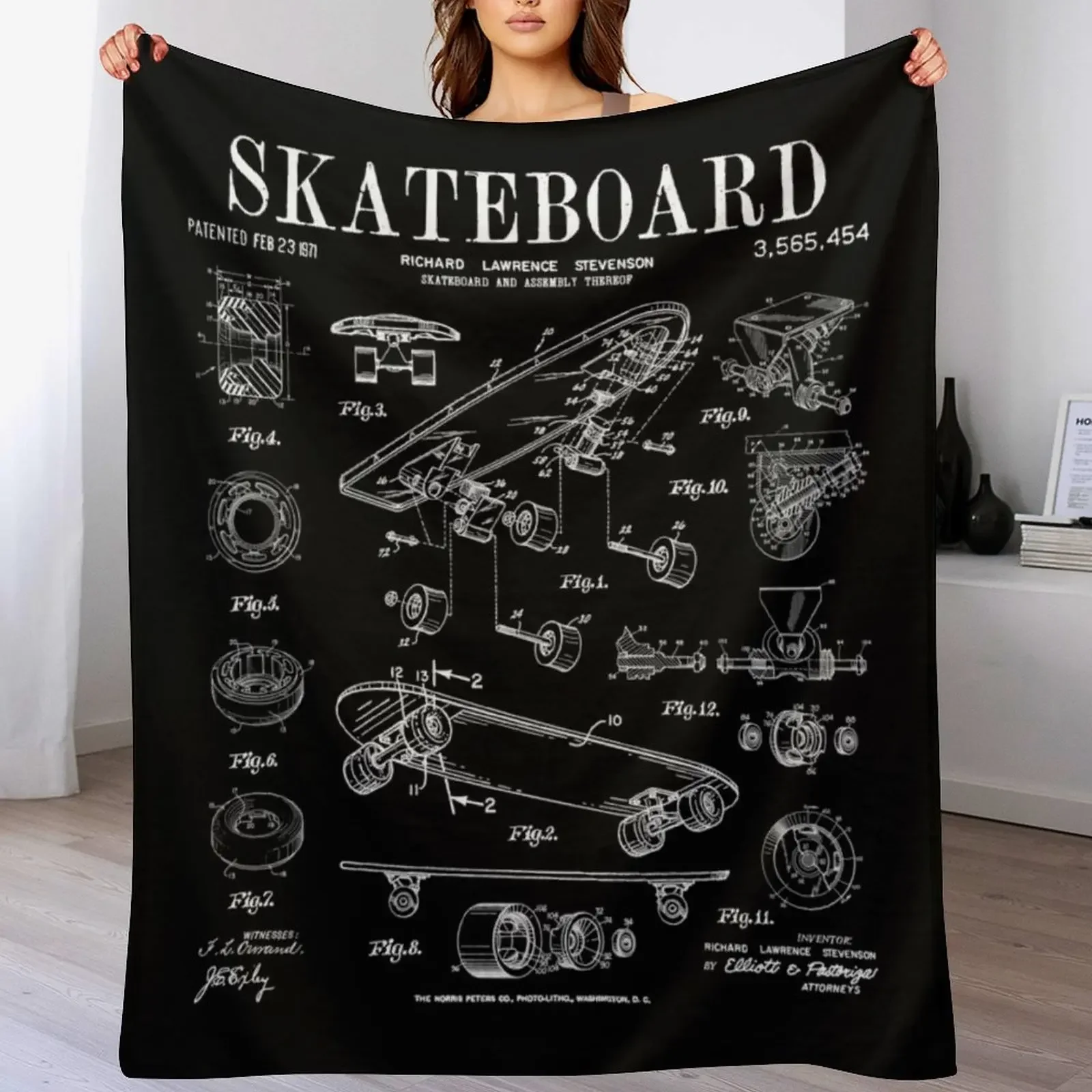 Skater Skateboard Skateboarding Vintage Patent Drawing Print White Throw Blanket Cozy Throw Blanket for Bed Sofa Chair
Skater Skateboard Skateboarding Vintage Patent Drawing Print White Throw Blanket Cozy Throw Blanket for Bed Sofa Chair