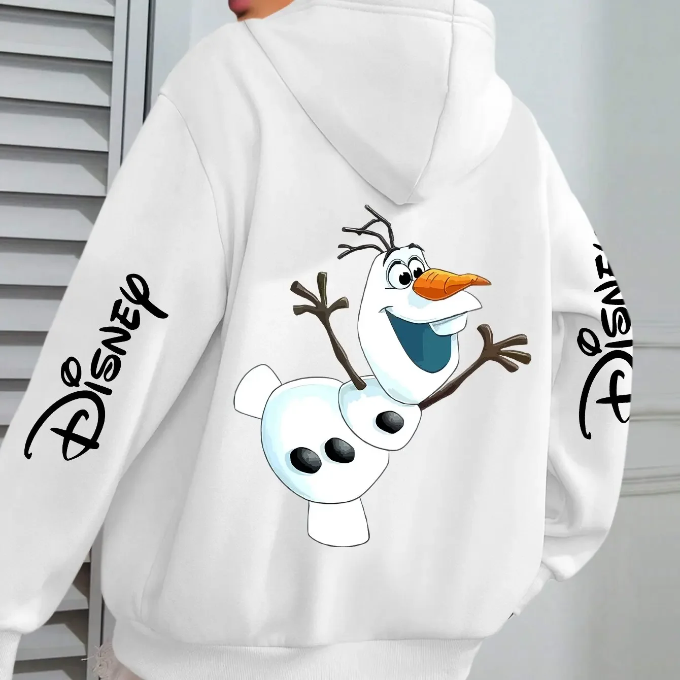 Повседневная толстовка Disney Snow Treasure in Frozen, толстовка с капюшоном и длинными рукавами, подходит для осенне-зимнего сезона
Повседневная толстовка Disney Snow Treasure in Frozen, толстовка с капюшоном и длинными рукавами, подходит для осенне-зимнего сезона