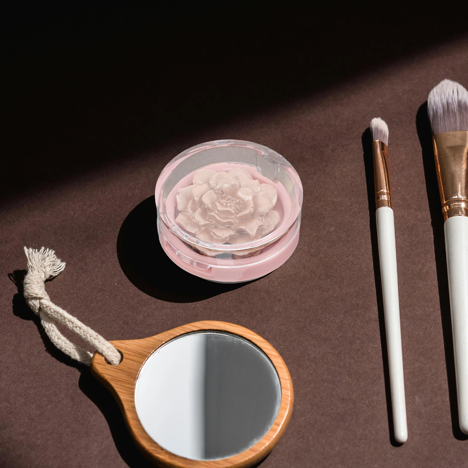 Contour Highlighting Powder Face Highlighter Palette Glossy Makeup for Women Plastic Cheeks
Contour Highlighting Powder Face Highlighter Palette Glossy Makeup for Women Plastic Cheeks