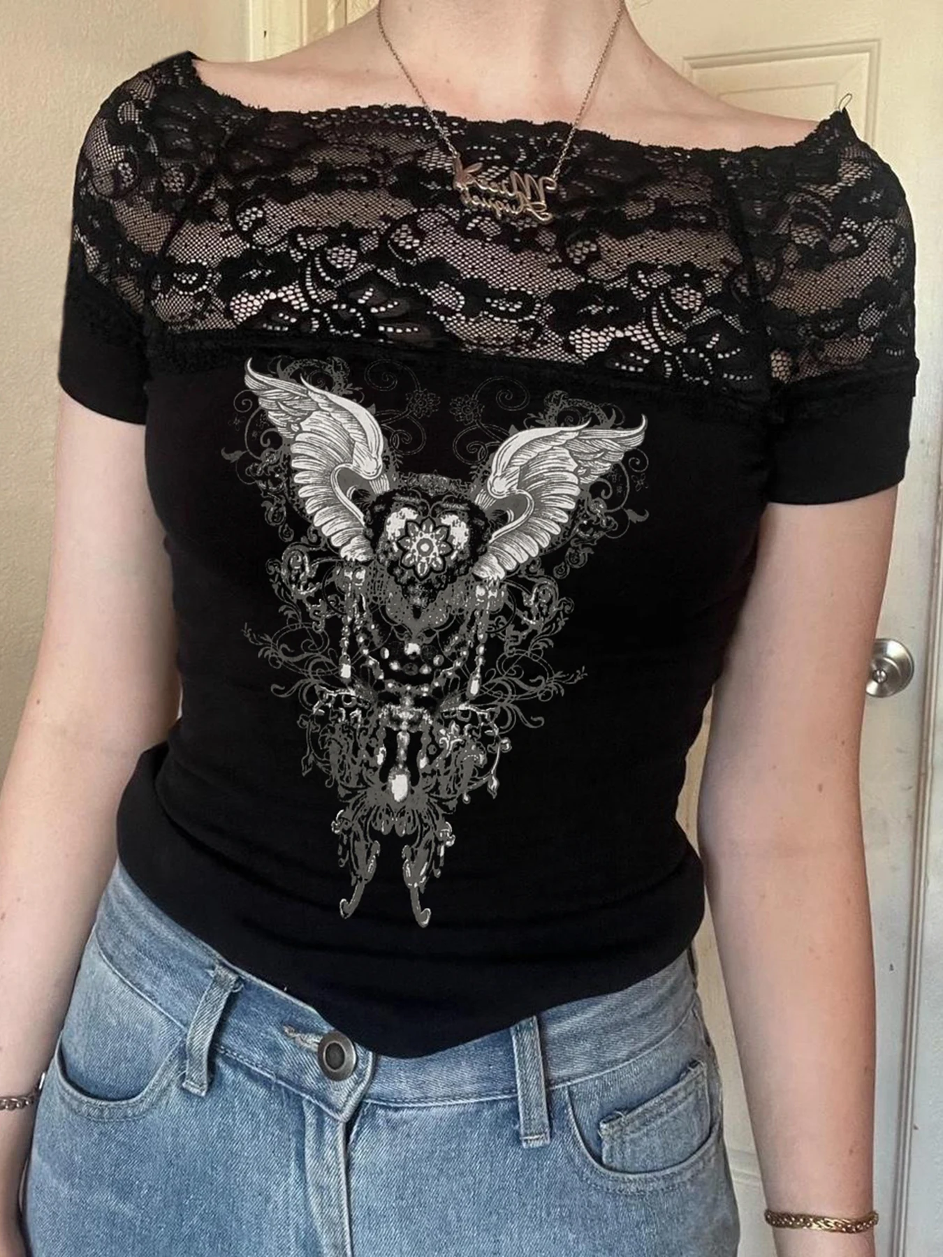 Weekeep Black Lace Stitching Slash Neck Crop Top Summer Gothic Print Short Sleeve Skinny T-shirts for Women Streetwear y2k Tees
Weekeep Black Lace Stitching Slash Neck Crop Top Summer Gothic Print Short Sleeve Skinny T-shirts for Women Streetwear y2k Tees