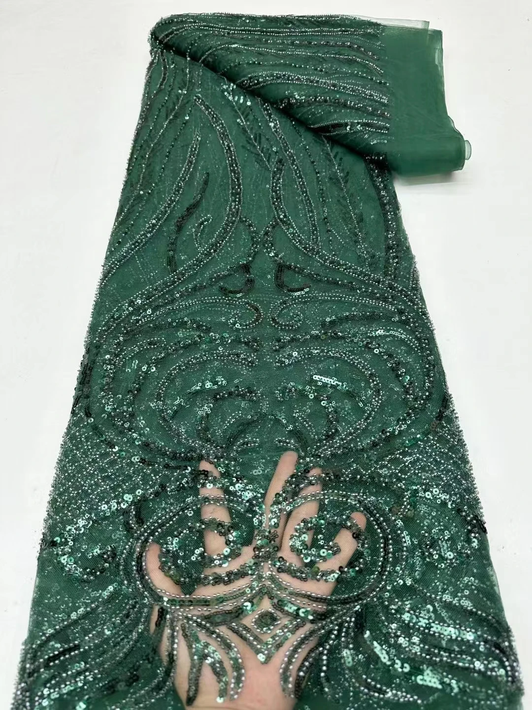 2024 High Quality Luxury Heavy Beads African Groom Lace Fabric Nigerian French Sequins Lace Fabric For Evening Dress Sew KR24117
2024 High Quality Luxury Heavy Beads African Groom Lace Fabric Nigerian French Sequins Lace Fabric For Evening Dress Sew KR24117