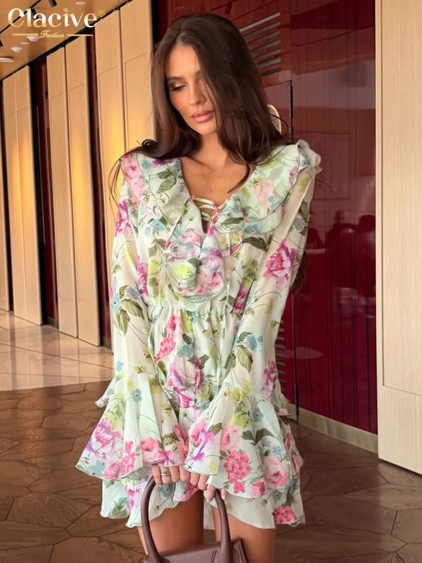 Clacive Fashion Loose Print Women's Dress Sexy V-Neck Long Sleeve Mini Dresses Elegant Classic Ruffles Female Dress Streetwear
Clacive Fashion Loose Print Women's Dress Sexy V-Neck Long Sleeve Mini Dresses Elegant Classic Ruffles Female Dress Streetwear