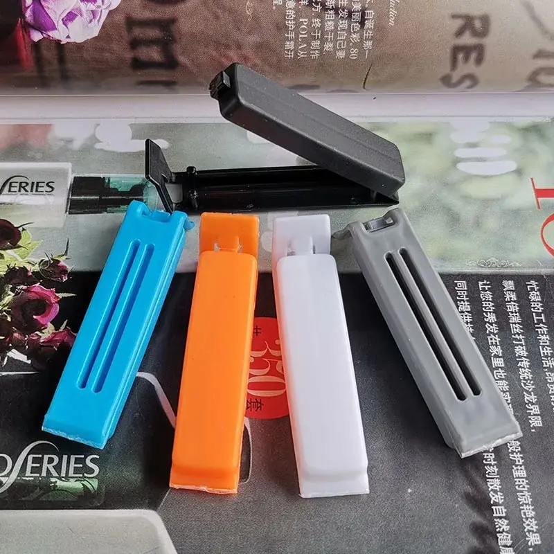 (50pcs)Creative Food Preservation Bag Clip, Moisture-proof Sealing Clip, Plastic Sealing Clip, Kitchen and Living Room Tools
(50pcs)Creative Food Preservation Bag Clip, Moisture-proof Sealing Clip, Plastic Sealing Clip, Kitchen and Living Room Tools