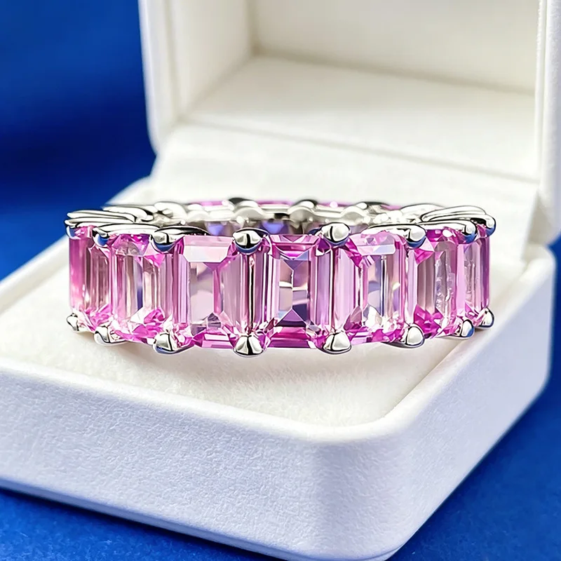 Luxury white gold solid platinum PT950 4*6 rectangular cherry blossom pink diamond ring European and American ins full diamond
Luxury white gold solid platinum PT950 4*6 rectangular cherry blossom pink diamond ring European and American ins full diamond