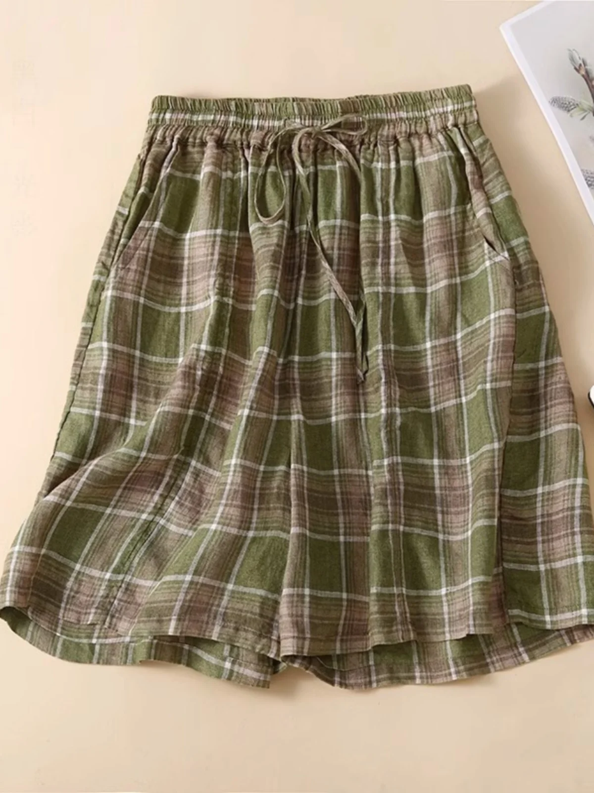 Retro Japanese Style Plaid Linen Women's High Waist Drawstring Loose Casual Shorts Cotton Linen Wide Leg Five-Point Pants
Retro Japanese Style Plaid Linen Women's High Waist Drawstring Loose Casual Shorts Cotton Linen Wide Leg Five-Point Pants