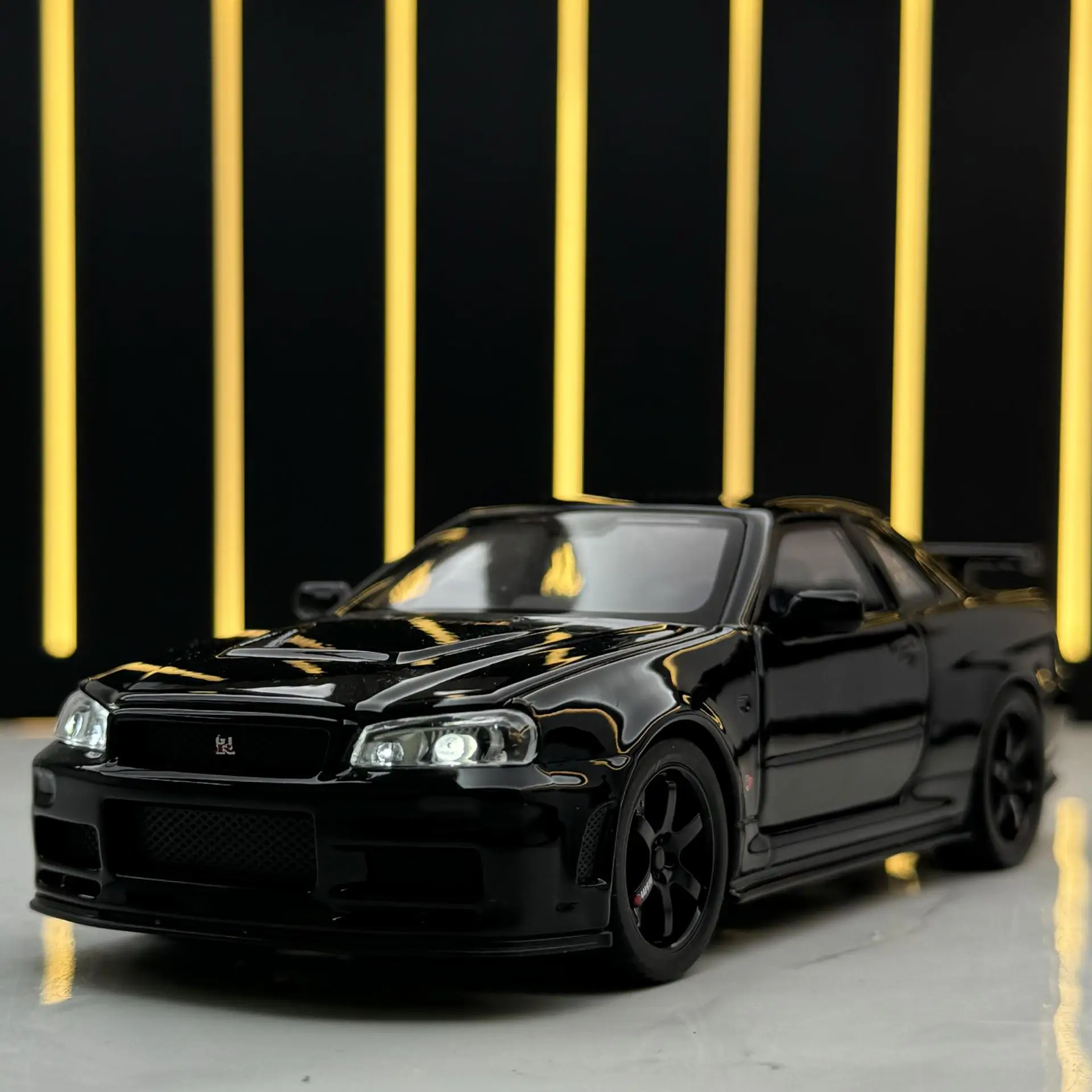1:32 GTR R34 Sports Car Alloy Diecast Miniature Metal Car Simulation Sound Light Toy Car Collection Gift
1:32 GTR R34 Sports Car Alloy Diecast Miniature Metal Car Simulation Sound Light Toy Car Collection Gift