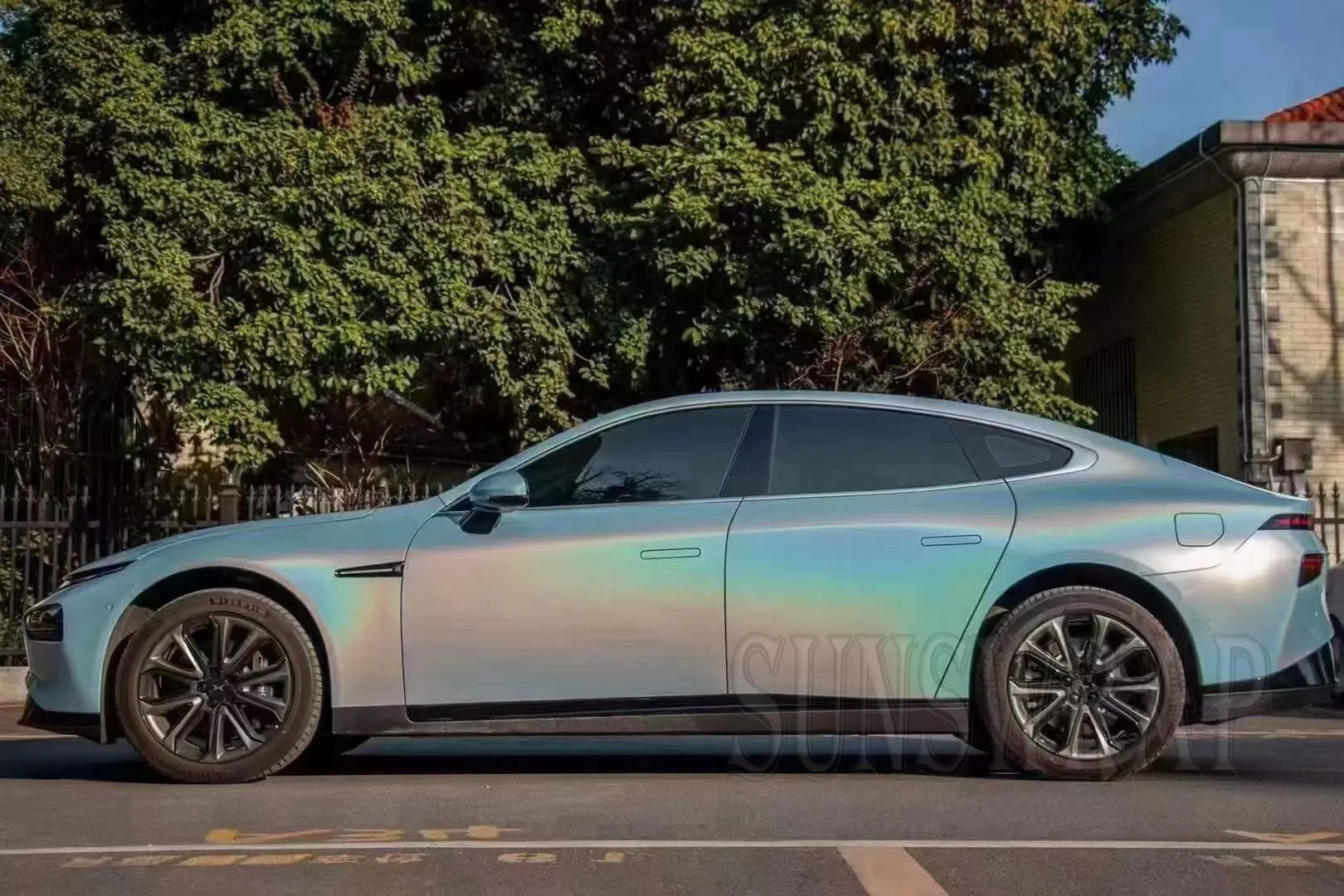 Лидер продаж, психоделический виниловый бриз, синий глянец, флип-пленка, лазерная виниловая наклейка с бриллиантами
Лидер продаж, психоделический виниловый бриз, синий глянец, флип-пленка, лазерная виниловая наклейка с бриллиантами