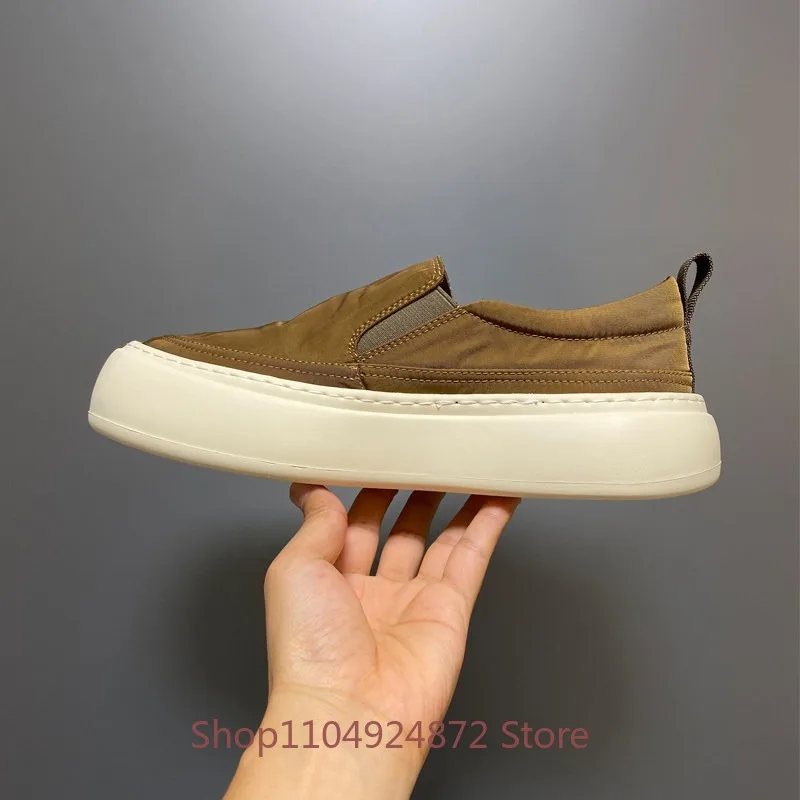 Designer Men's Canvas Shoes Slip on Sneakers Breathable Retro Casual Flat Loafers Trendy Thick Soles Platform Sport Shoes Male
Designer Men's Canvas Shoes Slip on Sneakers Breathable Retro Casual Flat Loafers Trendy Thick Soles Platform Sport Shoes Male