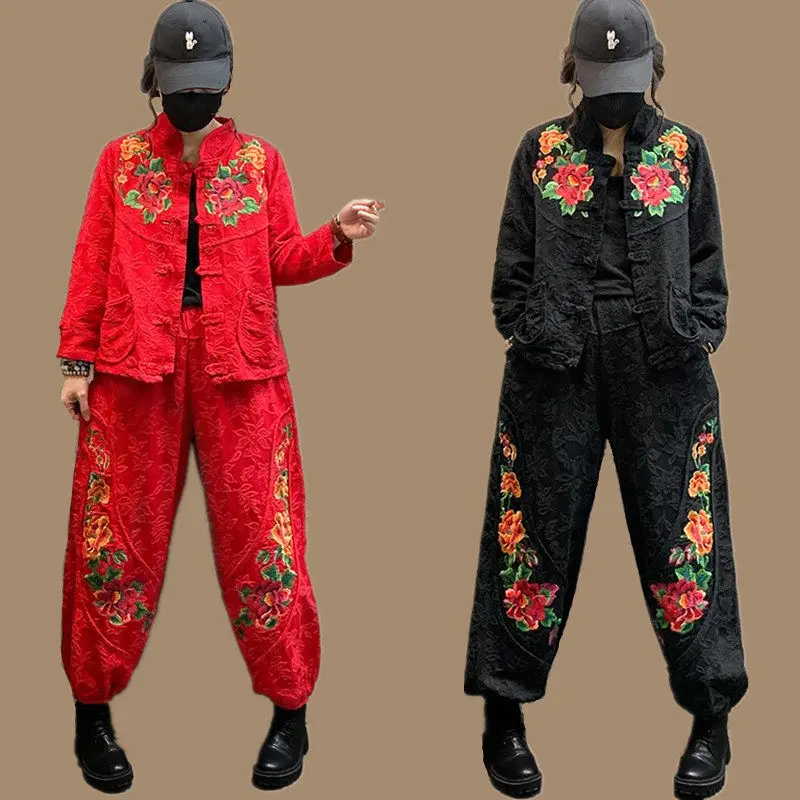 Spring Retro Cotton And Linen Jacquard Embroidery Stand Collar Buckle Coat Harem Casual Pants Suit 2022 Women Trousers Set H172
Spring Retro Cotton And Linen Jacquard Embroidery Stand Collar Buckle Coat Harem Casual Pants Suit 2022 Women Trousers Set H172