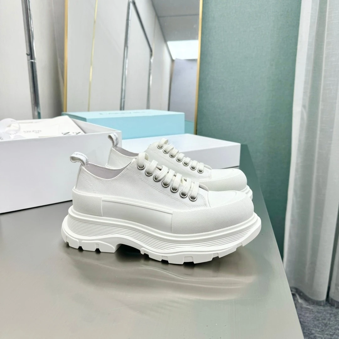 Luxury, Versatile, Non-slip, Thick-soled Casual Shoes; Couple's Running Shoes; Outdoor Sports Shoes; Hiking Shoes; Holiday Gifts
Luxury, Versatile, Non-slip, Thick-soled Casual Shoes; Couple's Running Shoes; Outdoor Sports Shoes; Hiking Shoes; Holiday Gifts