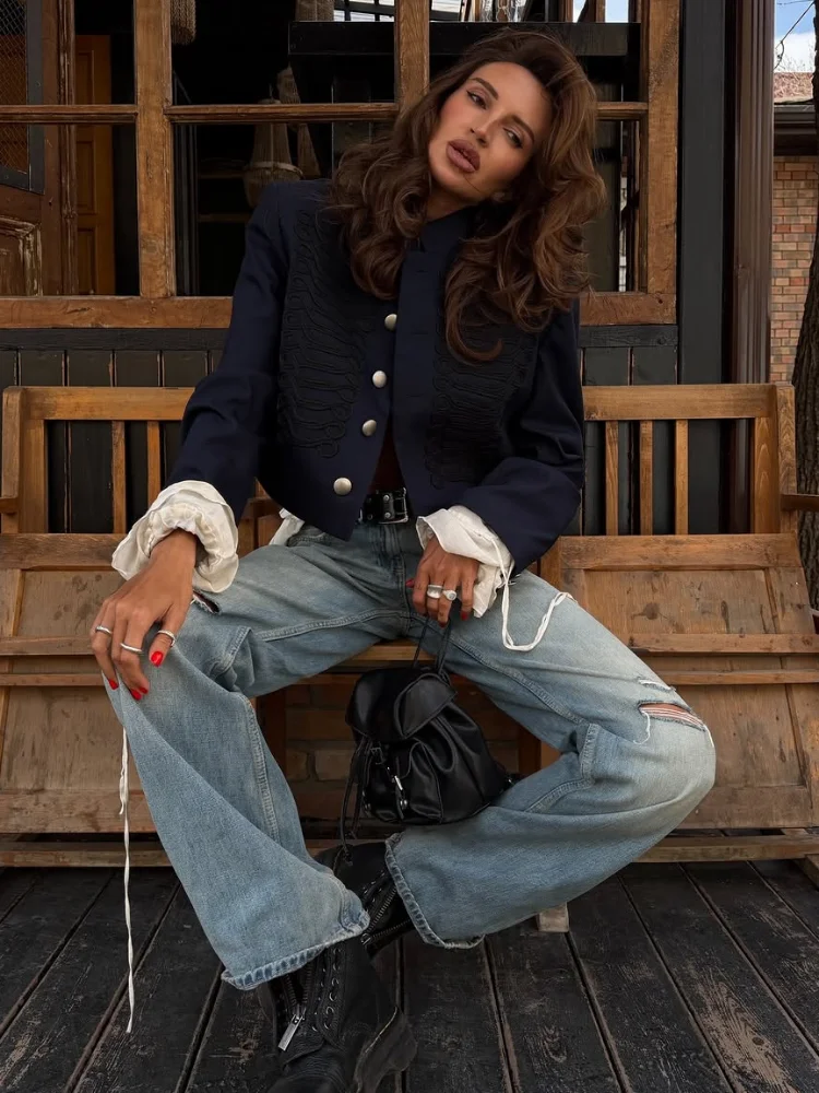 Navy Blue Stand Collar Short Style Suit Casual Coat Heavy Industry Buckle Women's Jacket 2026 New Lady Daily Commute Outwear
Navy Blue Stand Collar Short Style Suit Casual Coat Heavy Industry Buckle Women's Jacket 2026 New Lady Daily Commute Outwear