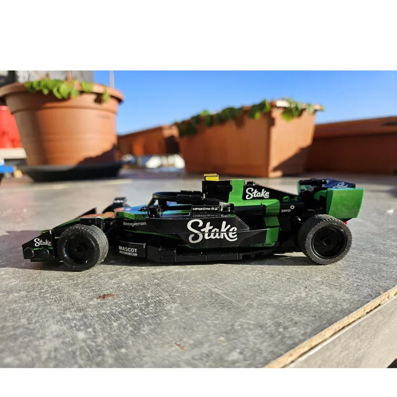 MOC-182479 New 90 Years F1 Kick Formula Car Sports Car Building Blocks Model 289 PartsMOC Creative Boys Kids Birthday Toy
MOC-182479 New 90 Years F1 Kick Formula Car Sports Car Building Blocks Model 289 PartsMOC Creative Boys Kids Birthday Toy