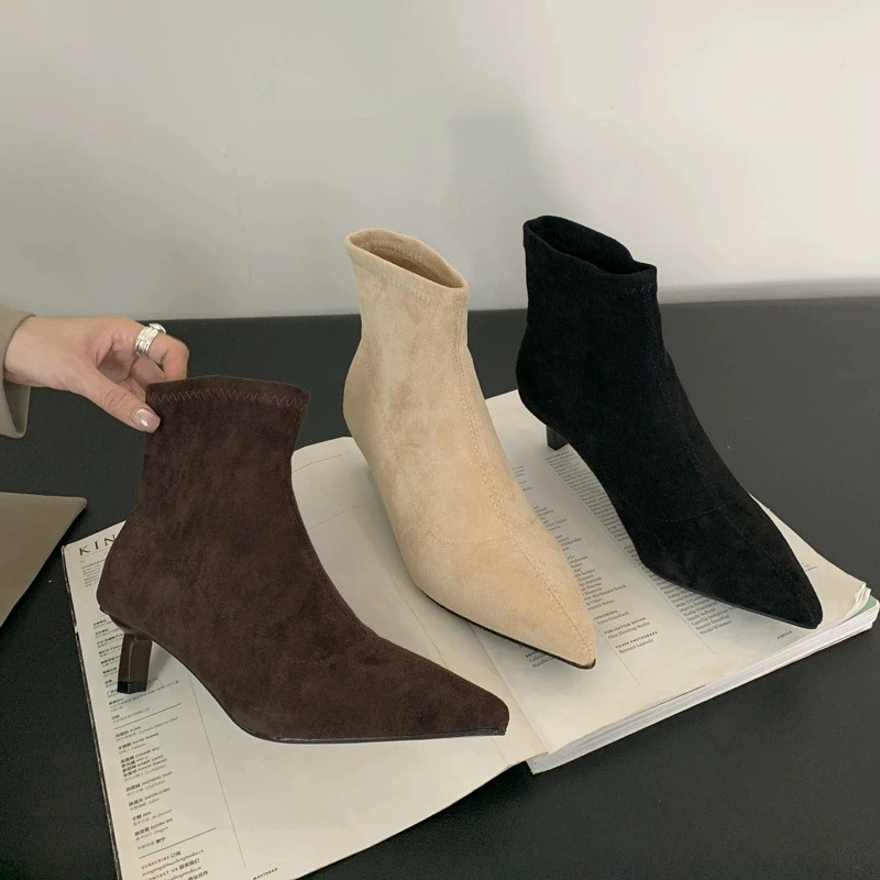 Vintage Ankle Boots for Women Winter Fashion Street Style Pointed Toe Thin Low Heel Shoes Short Botas Zapatos De Mujer
Vintage Ankle Boots for Women Winter Fashion Street Style Pointed Toe Thin Low Heel Shoes Short Botas Zapatos De Mujer