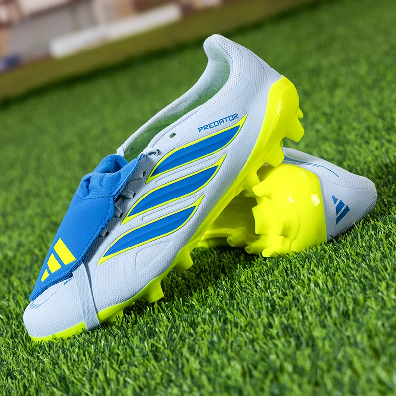Мужские спортивные кроссовки Adidas для соревнований и тренировок на искусственном газоне, практичные футбольные бутсы Js0345
Мужские спортивные кроссовки Adidas для соревнований и тренировок на искусственном газоне, практичные футбольные бутсы Js0345