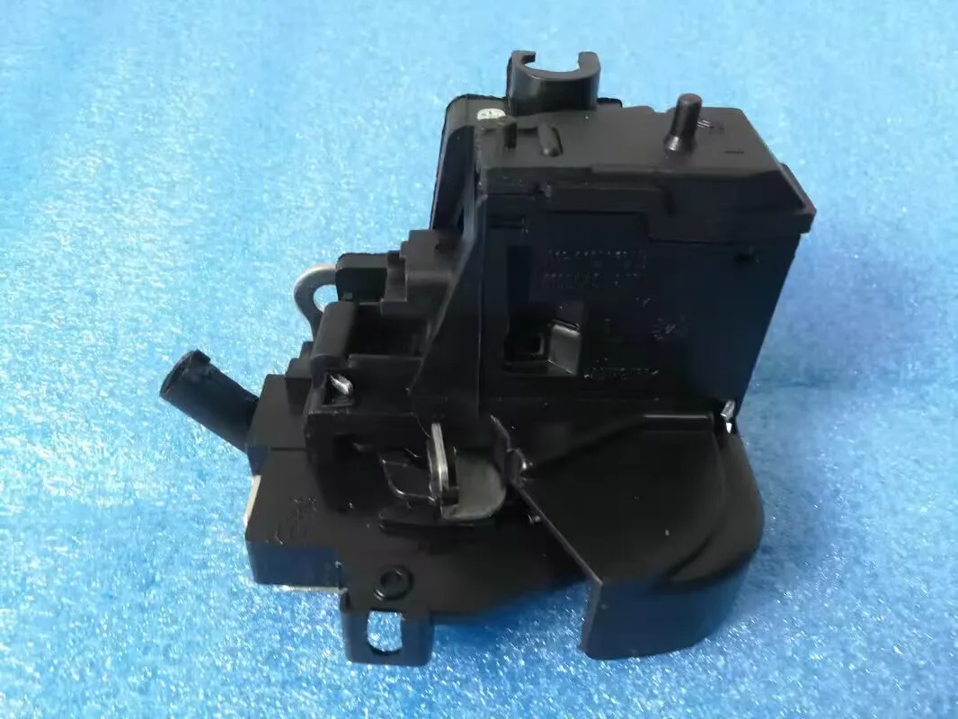 Lock cylinder for Chinese CHERY TIGGO 3X Fulwin 2 door Auto car motor parts A13-6105010
Lock cylinder for Chinese CHERY TIGGO 3X Fulwin 2 door Auto car motor parts A13-6105010
