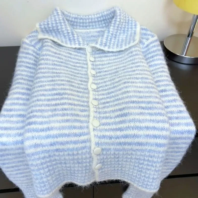Blue Striped Sweater Coat Autumn Korean Style Gentle Style Knitted Cardigan
Blue Striped Sweater Coat Autumn Korean Style Gentle Style Knitted Cardigan