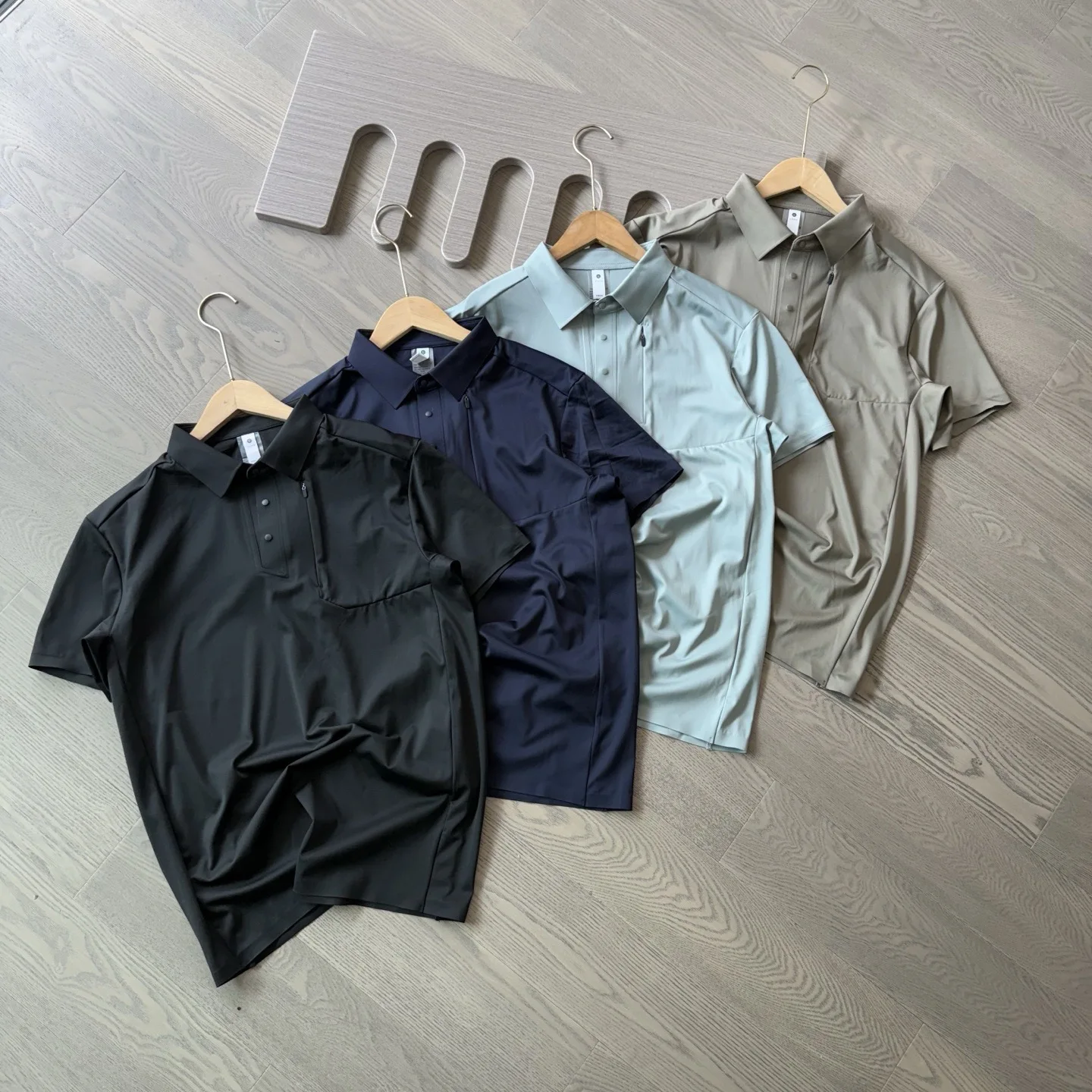 M6665 Men Quick Dry Breathable Summer Polo Tee Outdoor Male Business Casual Short Sleeve T-Shirt Sports Running T Shirt
M6665 Men Quick Dry Breathable Summer Polo Tee Outdoor Male Business Casual Short Sleeve T-Shirt Sports Running T Shirt