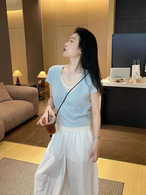 Korean Style Blue Ice Silk Knitted Short Sleeve Top Women's Summer Unique Design Fake Two-Piece Soft Comfortable Regular Fit ...
Korean Style Blue Ice Silk Knitted Short Sleeve Top Women's Summer Unique Design Fake Two-Piece Soft Comfortable Regular Fit ...