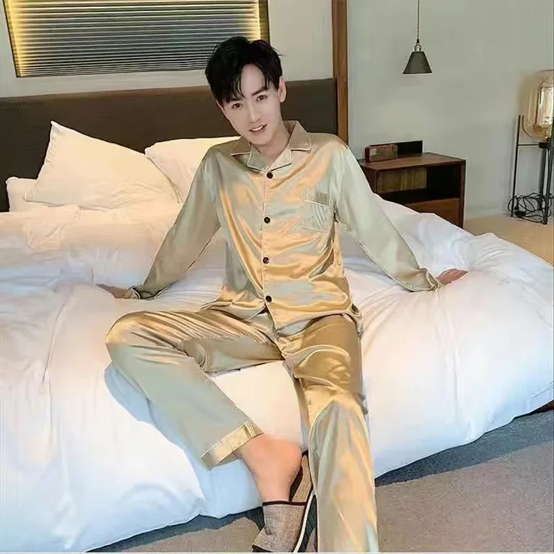 2025 New Silk Couple Pajamas Sleep tops pyjamas Set Autumn pijama mujer Satin Women Long Sleeve Pijama feminino Large size 5XL
2025 New Silk Couple Pajamas Sleep tops pyjamas Set Autumn pijama mujer Satin Women Long Sleeve Pijama feminino Large size 5XL