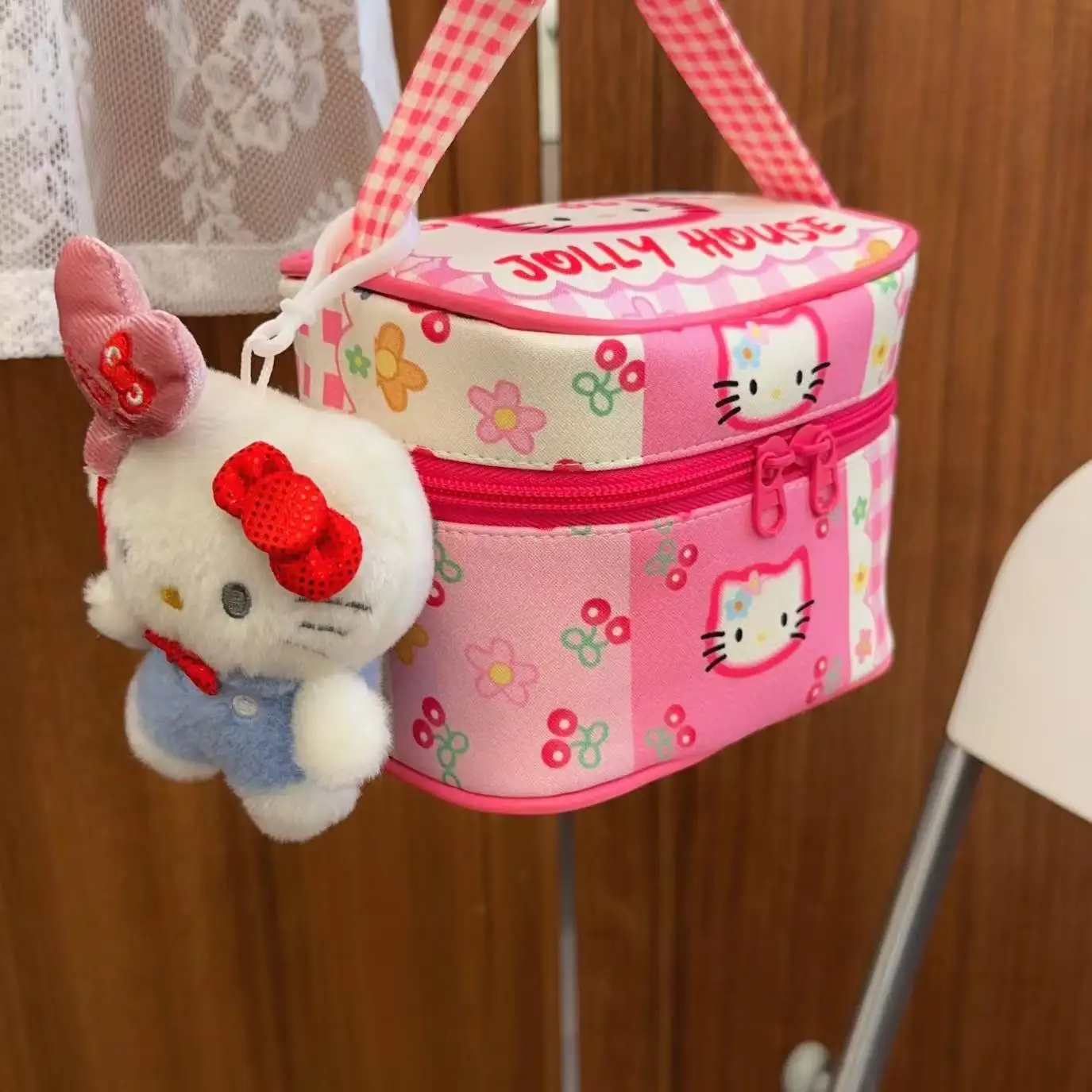 New 2026 Sanrio's Hello Kitty Storage Bag Kawaii Makeup Bag, Ins Korean Travel Outing Handbag Cartoon Anime Friend Birthday Gift
New 2026 Sanrio's Hello Kitty Storage Bag Kawaii Makeup Bag, Ins Korean Travel Outing Handbag Cartoon Anime Friend Birthday Gift