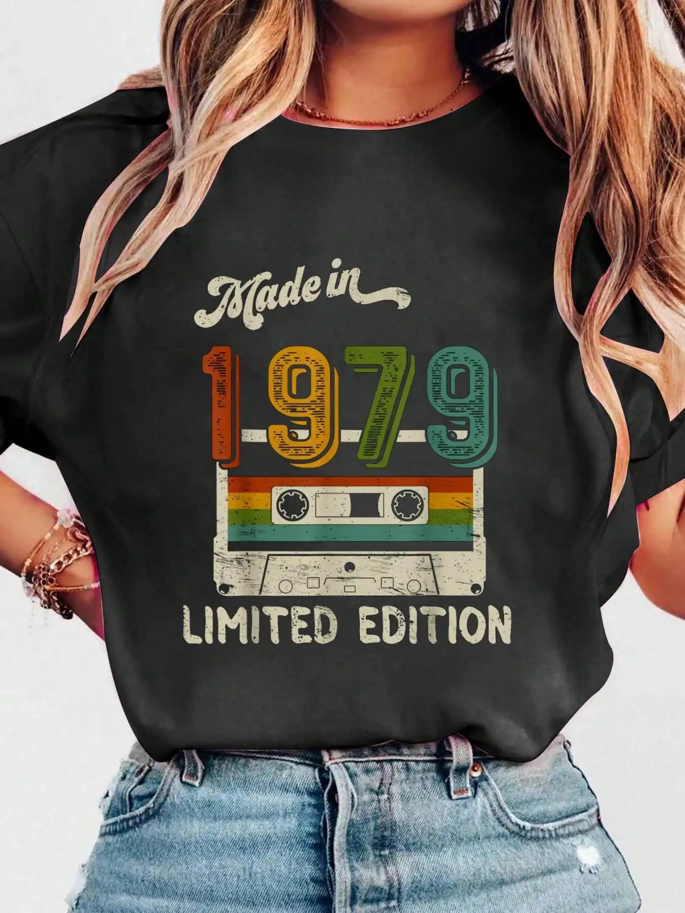 Made In 1979 Limited Edition Vintage 46th Birthday T-Shirt Print Cotton Tee Tee Women Tops, Summer Short Sleeve Women T-Shirt C
Made In 1979 Limited Edition Vintage 46th Birthday T-Shirt Print Cotton Tee Tee Women Tops, Summer Short Sleeve Women T-Shirt C
