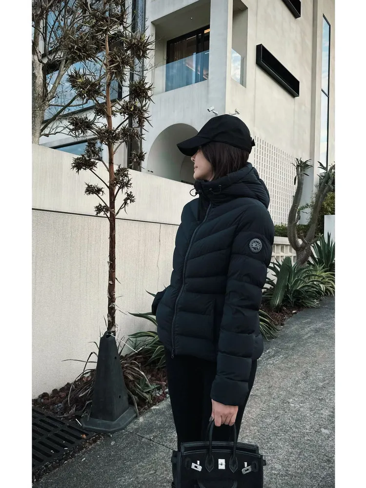 MBNLF Lightweight Heavy-Du Goose down Jaet with Hood Warmth Casual Sle Non-Removable Hood 90% down Thiened Design
MBNLF Lightweight Heavy-Du Goose down Jaet with Hood Warmth Casual Sle Non-Removable Hood 90% down Thiened Design