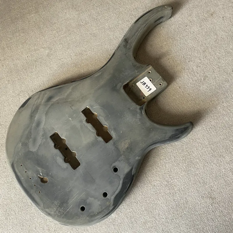 JB539 Soild Wood 4 Or 5 String Electric Guitar Bass Body JB Pickups Black Paints Color Right Hand DIY Parts Surface Dirty
JB539 Soild Wood 4 Or 5 String Electric Guitar Bass Body JB Pickups Black Paints Color Right Hand DIY Parts Surface Dirty