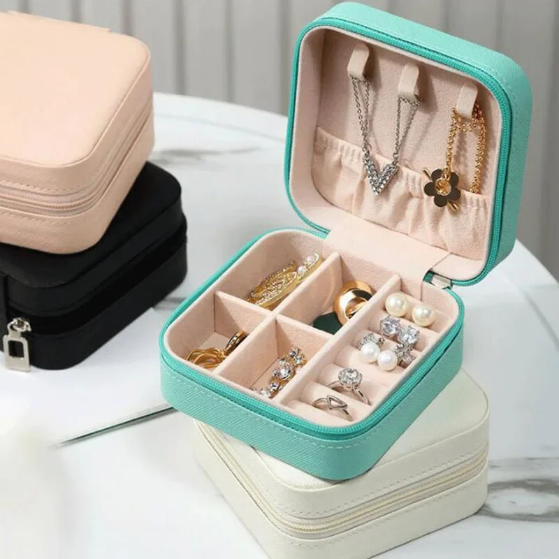 Portable Small Trinket Storage Box Earring Necklace Bracelet Ring Organizer Display Case Travel Ornaments Leather Mini Jewelry
Portable Small Trinket Storage Box Earring Necklace Bracelet Ring Organizer Display Case Travel Ornaments Leather Mini Jewelry